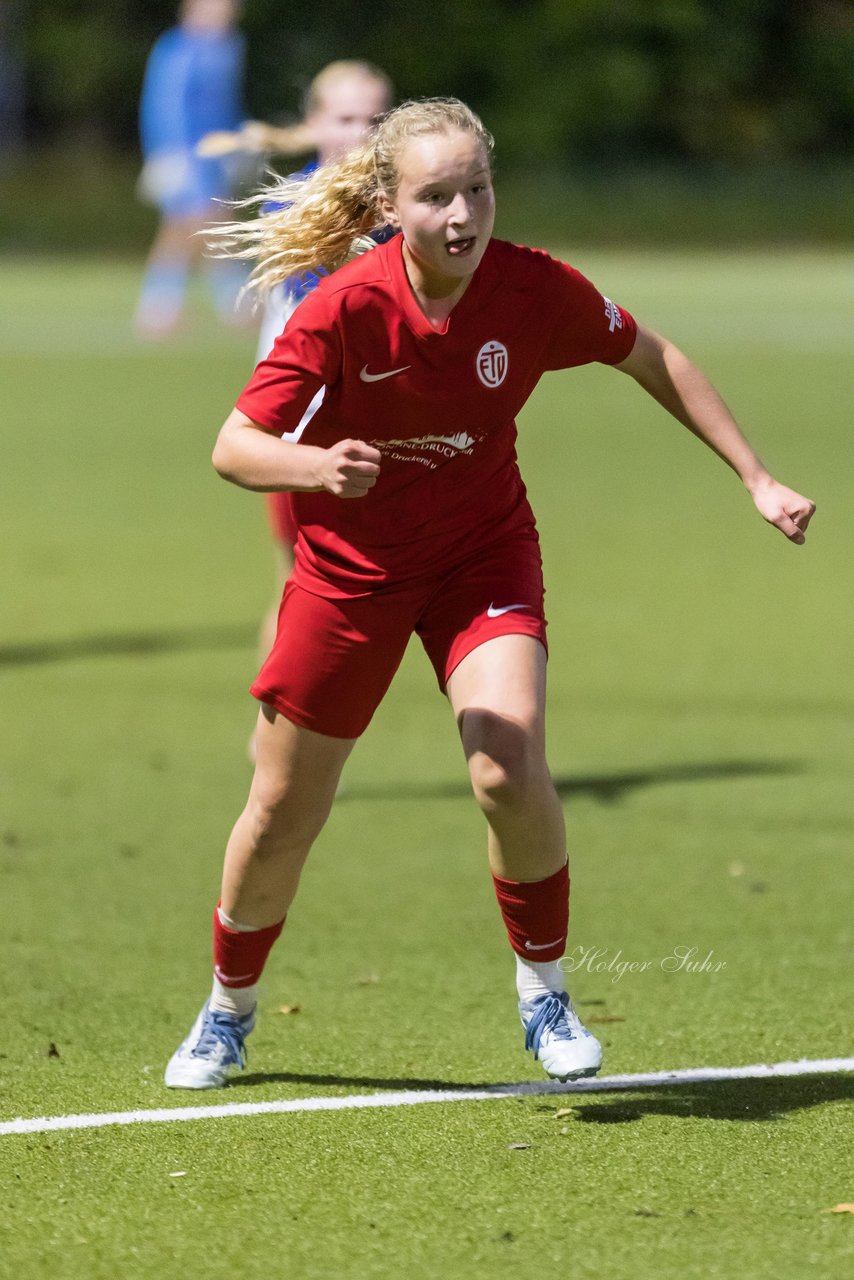 Bild 128 - wBJ Eimsbuettler TV - Hamburger SV : Ergebnis: 1:2